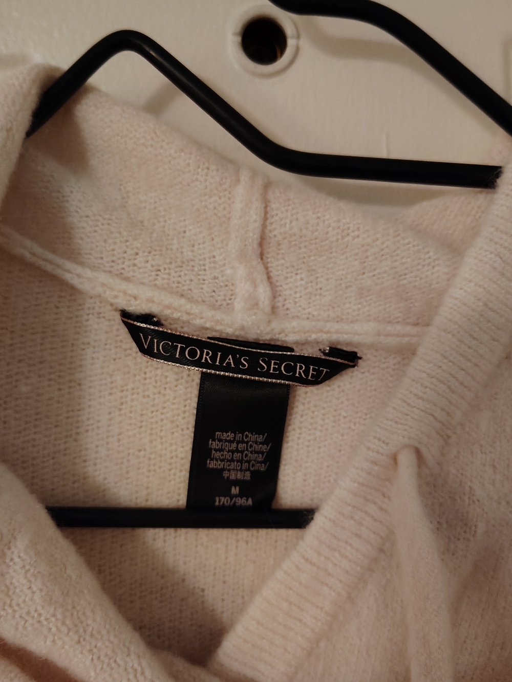 Victoria's Secret Soft Cream V‑Neck Knit Sweater